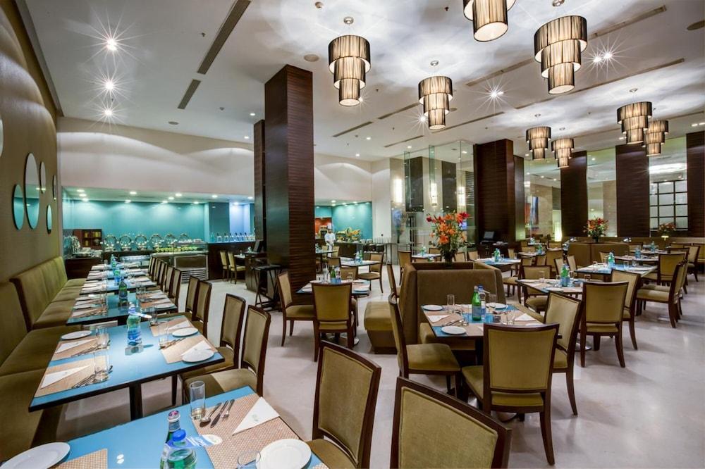 Radha Regent, Chennai Hotel Exterior foto